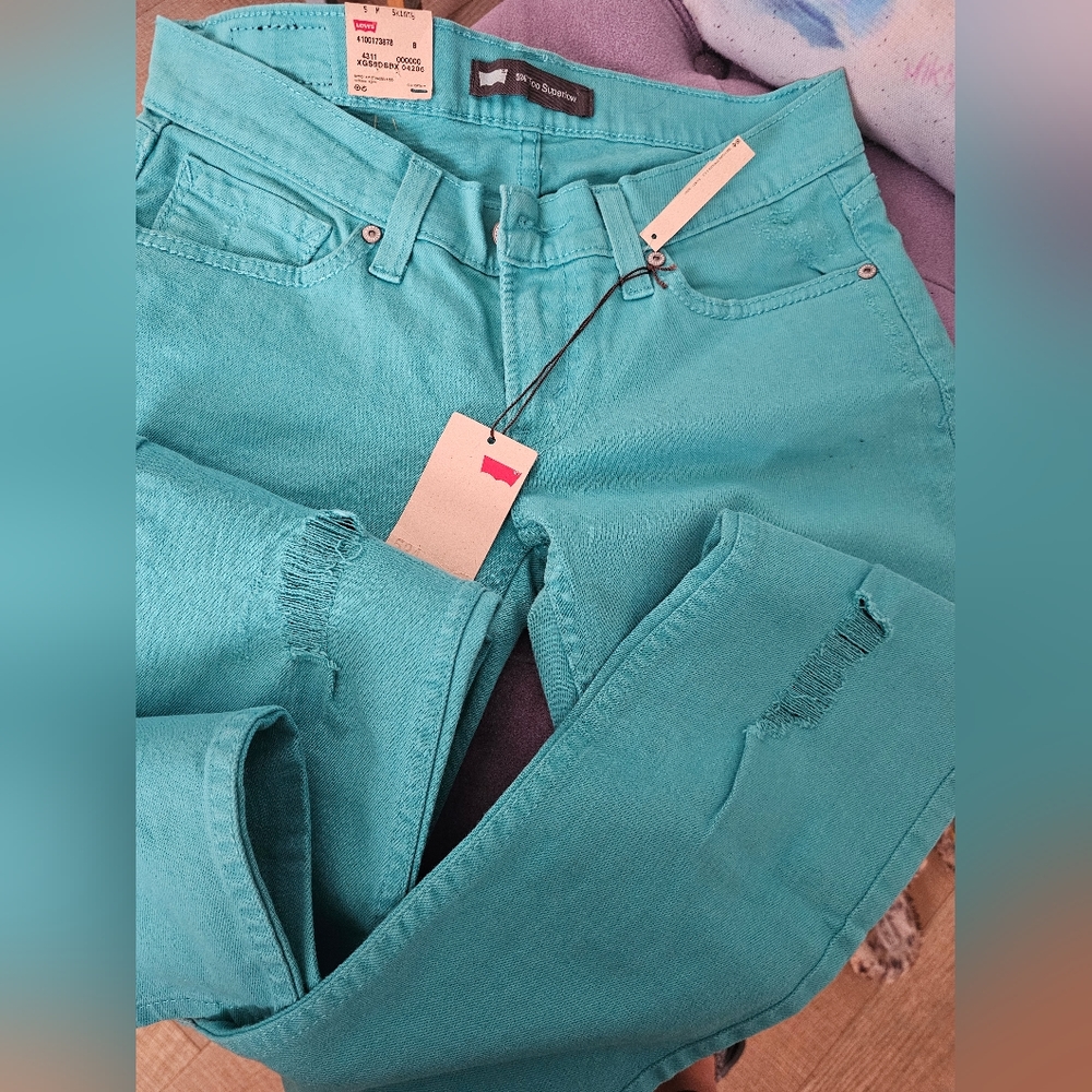 Levi’s 524 Too Superlow Skinny Jeans